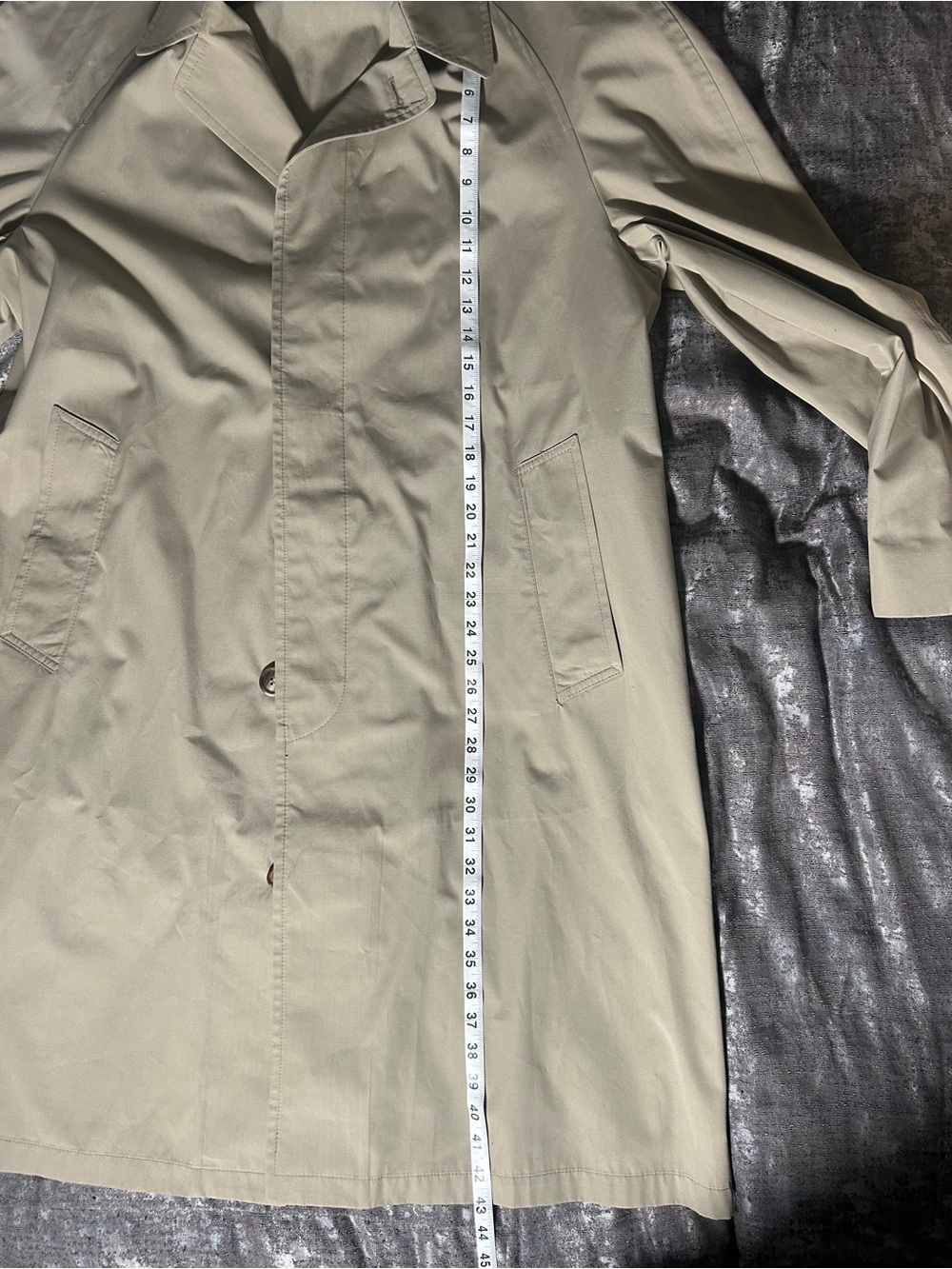 Vintage Brooks Brothers Long Trench Coat in Stone 42R - Picture 9 of 11